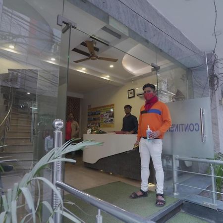 Hotel Leo Continental Új-Delhi Kültér fotó