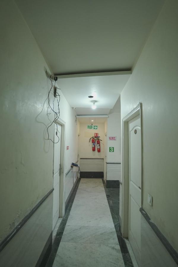 Hotel Leo Continental Új-Delhi Kültér fotó