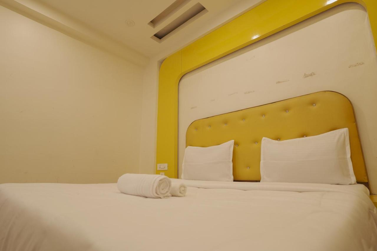 Hotel Leo Continental Új-Delhi Kültér fotó