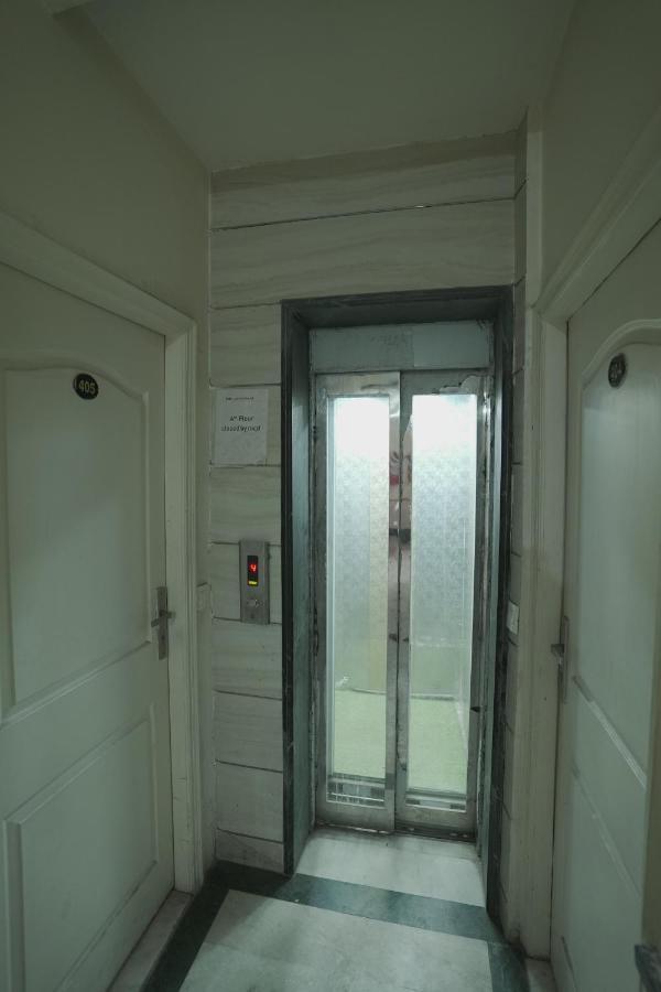 Hotel Leo Continental Új-Delhi Kültér fotó