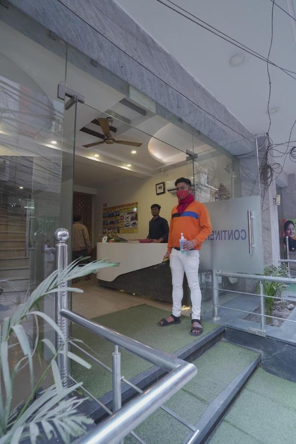 Hotel Leo Continental Új-Delhi Kültér fotó